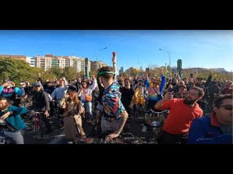 Dom Whiting - RAVE SHUTS DOWN 7 LANES - Extended Remix by Jonas Jessen.