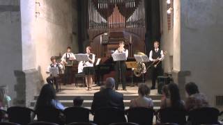 Dixieland Jazzsle hraje:  Když svatí pochodují (When The Saints Go Marching In)