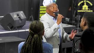 Download lagu SUNDAY SERVICE mp3 Download lagu SUNDAY SERVICE mp3