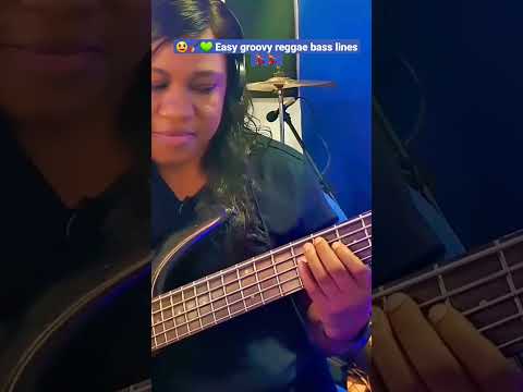 Easy groovy reggae basslines 😃💚🎸  #shorts #reggae