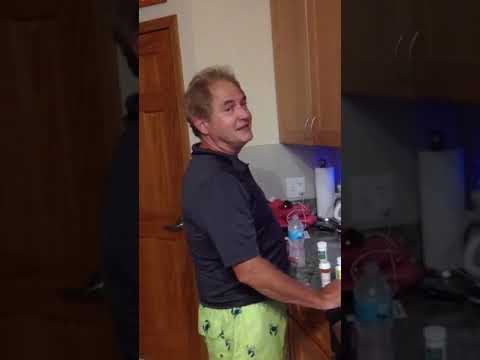 My old man got cramps in his legs 🦵