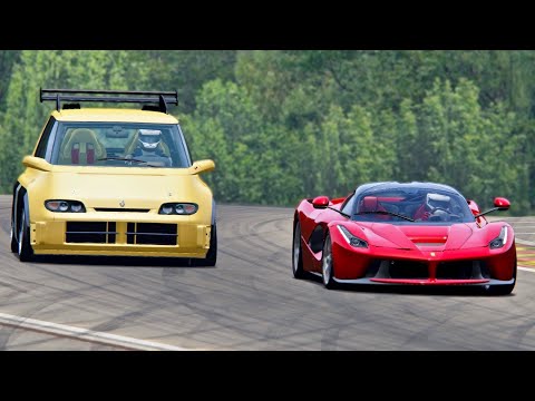 Renault Espace F1 vs La Ferrari - Spa