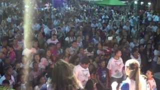 preview picture of video 'Marcha para Jesus Jacarezinho 2013 - Grupo Labareda de Fogo'