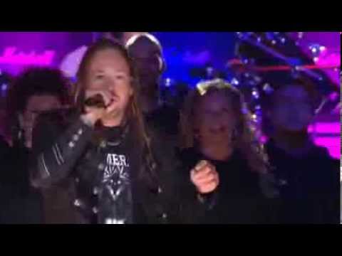 HAMMERFALL - GLORY TO THE BRAVE  Live - Feat. Team Cans / Gates of Dalhalla