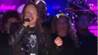 HAMMERFALL - GLORY TO THE BRAVE  Live - Feat. Team Cans / Gates of Dalhalla