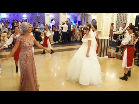 Ansamblul Folcloric Magura al Casei de Cultura a Municipiului Codlea obicei de nunta