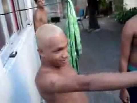 Chuck 22 e vários mc's rimando na hora Parte 2