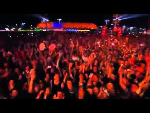 Nickelback - "Animals" (Rock in Rio 2013)