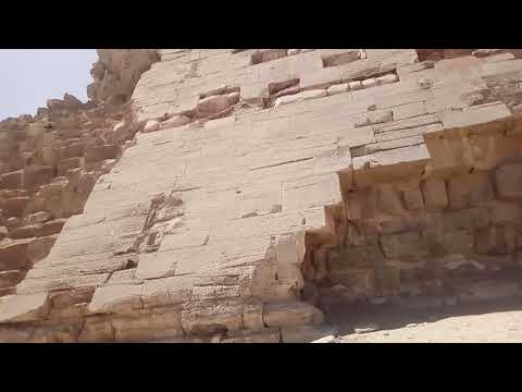 The bent pyramid and it's amazing smooth casing stones! ⛰