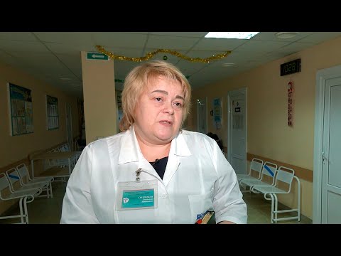 О вакцинации взрослых и детей пообщались с главным врачом детской поликлиники Татьяной Солодкой видео