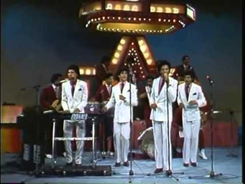 BONNY CEPEDA (video 80's) - Me Tiene Chivo