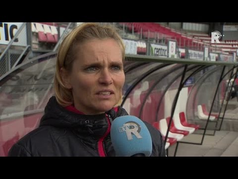Sarina Wiegman omarmt voorbeeldfunctie bij Sparta
