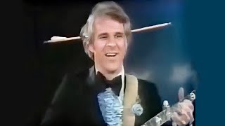 Steve Martin plays the banjo on the Gong Show