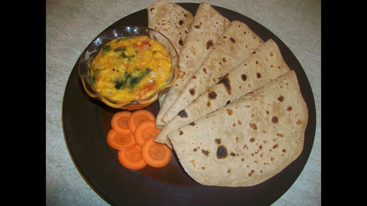 Chapati, Dhal, Tomoto Thengai Kurma | Pasi paruppu Dal for Chapathi | Moong Dal Sauce | DheivamTv