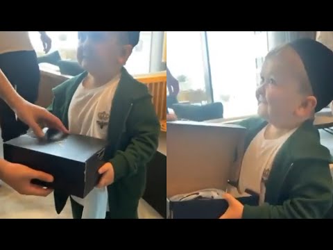 Hasbulla Magomedov Gets Brand New Jordans