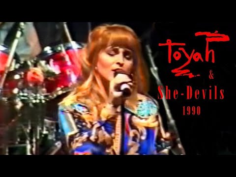 SHE - DEVILS FT. TOYAH LIVE 1990