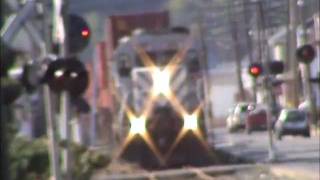 preview picture of video 'CITX 3081 CITX 2792 Intermodal northbound. Sunbury,Pa.10/06/11'