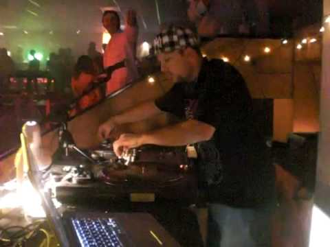 DJ Ray-D @ Avalon, Weilmünster 2009 !!!! ABRIIISSS !!!!