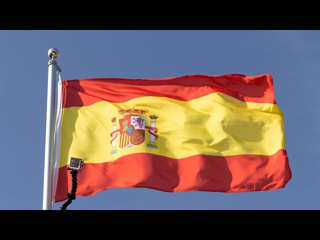 Vídeo relacionado con Durabol Bandera España con Escudo Vertical 150 x 90 cm Satén 2 Ojales metálicos