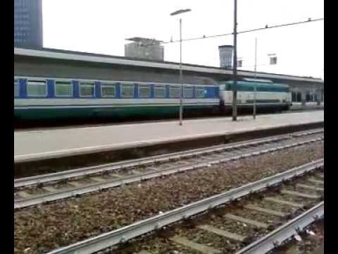 E444 069 con ICN ed ETR245 Trenord - Milano Porta Garibaldi 01/08/2014