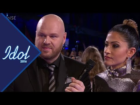 Fredrik Kempe och Nikki Amini försvarar sin hårda kritik i Idol Extra - Idol Sverige (TV4)