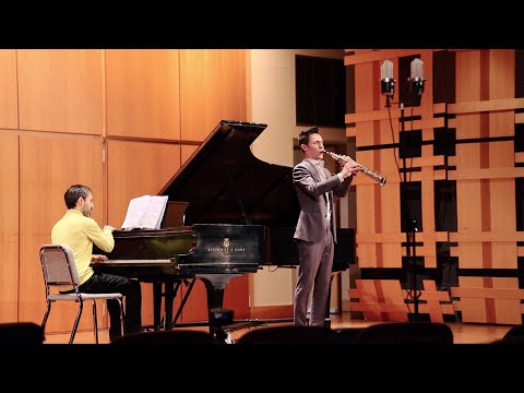 Roberto Molinelli - Four pictures from New York, Mvt I. Dreamy dawn