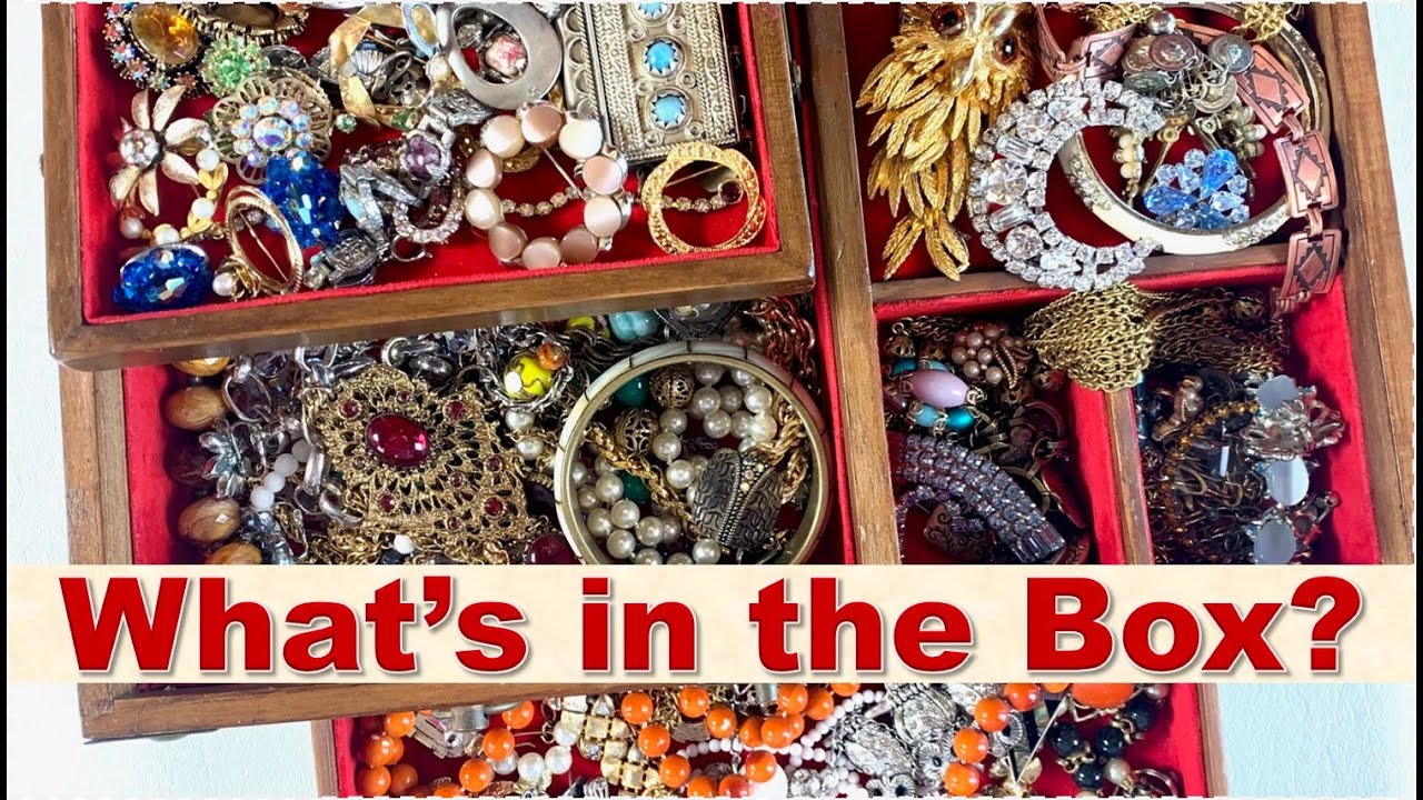 2021.05.30 “What’s in the Box?” (EP22) - Vintage Costume Jewelry Unboxing