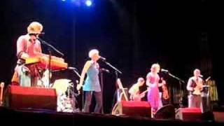 Múm - Dancing Behind My Eyelids