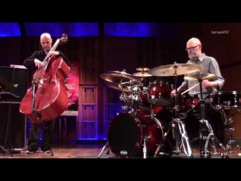 "Svantetic" (K.Komeda) - Oleś Brothers & Christopher Dell