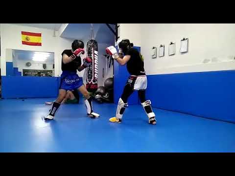 Sparring Kick Boxing Crossfght team Sevilla
