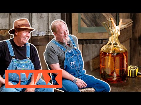 Alkohol destillieren mit Elektrolyse | Moonshiners: Die Masterdistiller | DMAX Deutschland