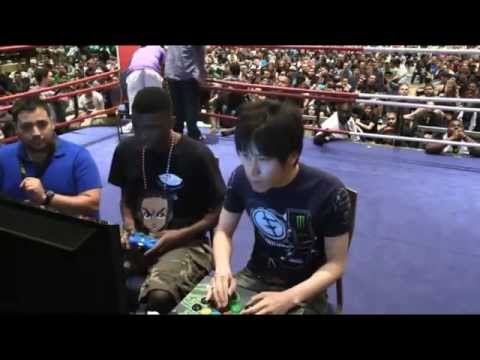 ★USFIV // CEO 2014 // EG MOMOCHI VS PIE SMUG // LIVE FIGHT! HD★