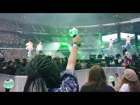 190608 BTS (방탄소년단) - Dope + Baepsae + Fire + Idol SY tour in Paris