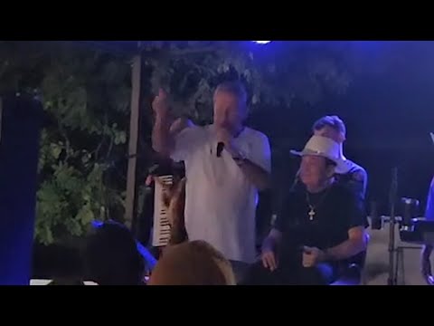 Prefeito de Cantagalo xinga eleitores em evento público: "Vou mandar todo mundo à merda. Porque eu não sou candidato"