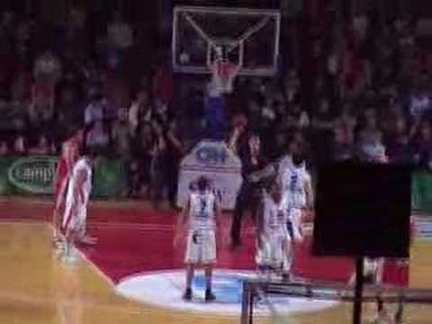 28 05-01-08 Charleroi-BCO - Vrijworpen Jerry Green.mpg