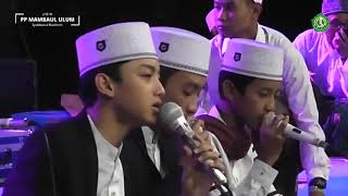 Download lagu Gus Azmi cinta diatas sajadah - Syubanul muslimin mp3