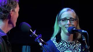 eTown On-Stage Interview - Laura Veirs