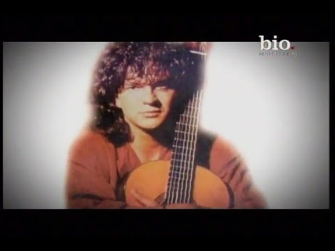 download lagu mp3 mp4 Ricardo Arjona Estatura, download lagu Ricardo Arjona Estatura gratis, unduh video klip Download Ricardo Arjona Estatura Mp3 dan Mp4 Popular Gratis
