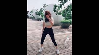 Download lagu Penyanyi dangdut Lyia_tm lagi joget-jogetan #tiktok #seksi mp3 Download lagu Penyanyi dangdut Lyia_tm lagi joget-jogetan #tiktok #seksi mp3