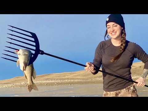 Spear Fishing! (MY FIRST LAKE MONSTER)