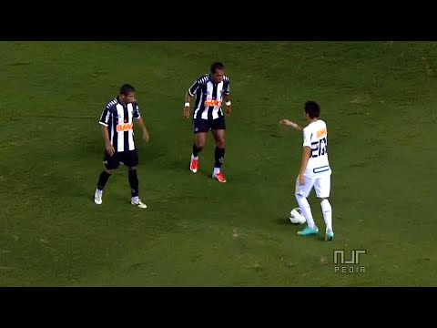 Neymar vs Atlético Mineiro – Campeonato Brasileiro (17/10/2012)