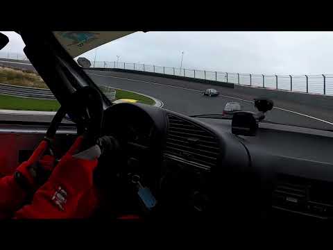 Expérience pilotage ou taxi, voiture au choix - Pays-Bas, Belgique ou Allemagne (jusqu'à 30% de remise) - Second Medium