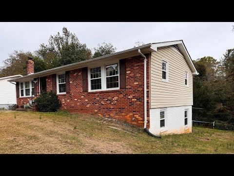 Renovated-Single Family home, close to NGIC & Hollymead Town Center with 5 bedrooms in Camelot! property video