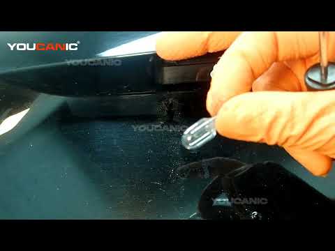 2017-Present Nissan Rogue Sport – License Plate Light Replacement
