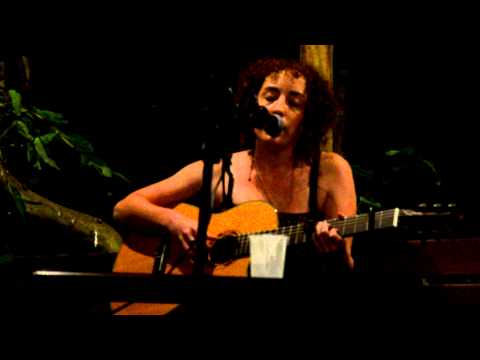 Que Nem Samba É De Ninguém - Ana Larousse