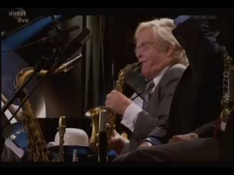 Wynton Marsalis Music of Sidney Bechet (Jazz in Marciac 2009).Part one.