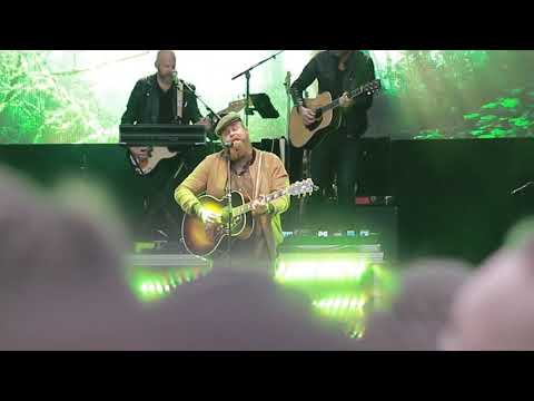 Chris Kläfford singing Imagine LIVE