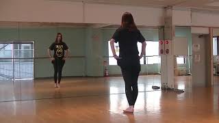 香音先生のダンス講座〜怪我をしない体作り〜パーラーのタンデュ￼
