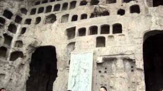 preview picture of video 'Vacation China: Longmen Grottoes - Luoyang - China'