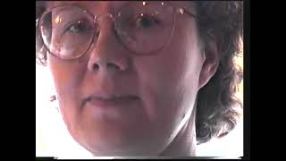 preview picture of video 'Hemma hos Ahot April 1996, Väinö Aho, leker med förstoringsglaset'